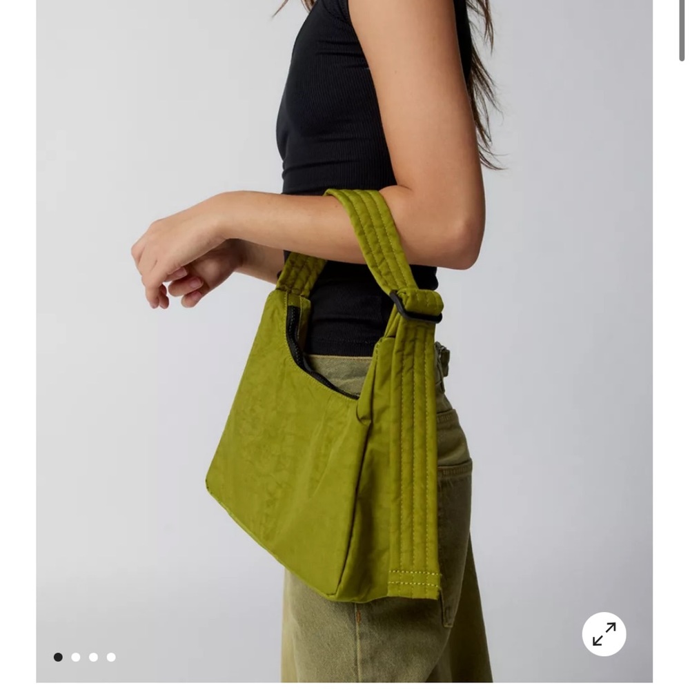 Never worn mini green baggu bag
